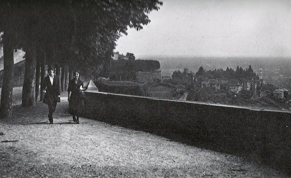 1894 fidanzati su mura -casa Vitali